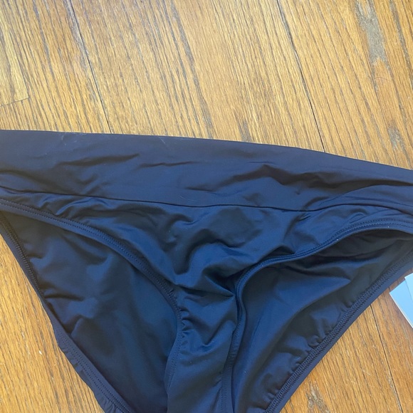 La Blanca Island Goddes Banded swimsuit bottoms.  Black.  Size 8 NWT - Picture 4 of 4